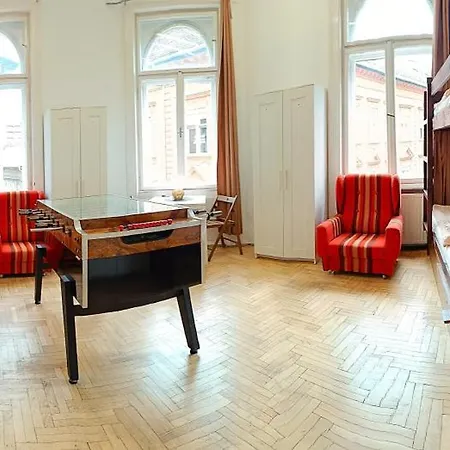 Goodmo Budapest Smart Rooms & Suits & Aparts Exterior photo