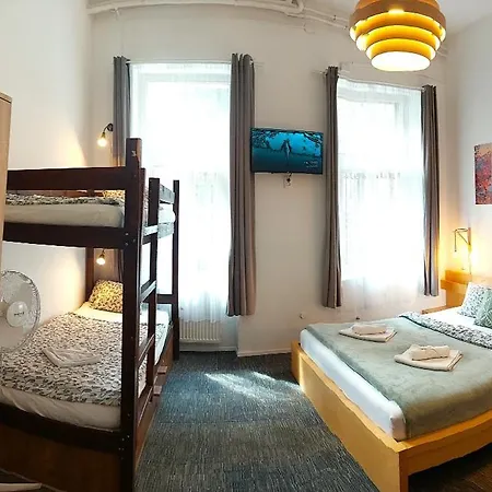 Goodmo Budapest Smart Rooms & Suits & Aparts Exterior photo