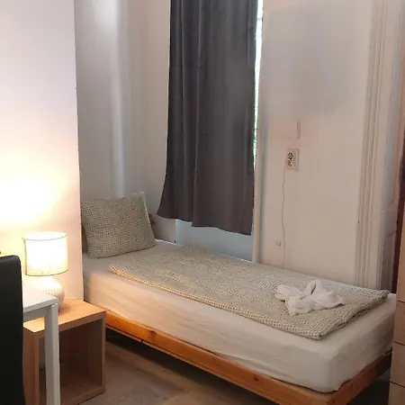 Goodmo Budapest Smart Rooms & Suits & Aparts Exterior photo