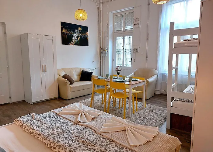 Goodmo Budapest Smart Rooms & Suits & Aparts